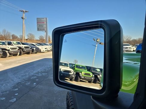 New 2026 Jeep Gladiator Mojave w/ Safety Group AWD/4WD image 36