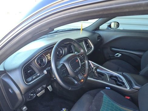 Used 2015 Dodge Challenger R/T Scat Pack image 9