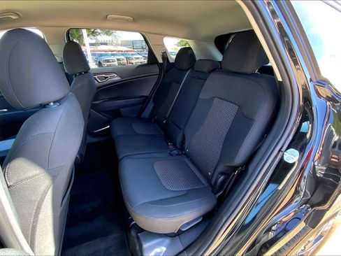 Used 2023 Kia Sportage LX AWD/4WD image 21