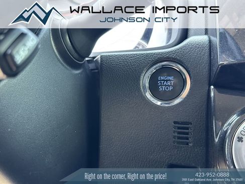 Used 2024 Toyota 4Runner TRD Off-Road Premium AWD/4WD image 21
