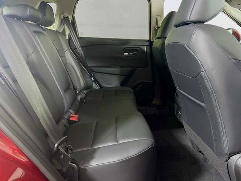 Certified 2026 Nissan Rogue SV w/ SV Premium Package image 25