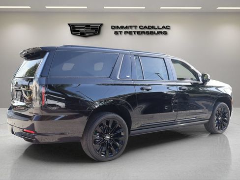 New 2026 Cadillac Escalade ESV Platinum Sport w/ LPO, ONYX Package AWD/4WD image 4