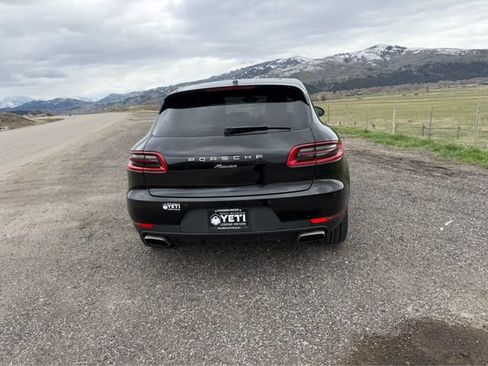 Used 2018 Porsche Macan AWD/4WD image 11
