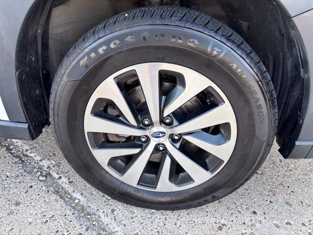Used 2024 Subaru Outback Premium AWD/4WD image 11