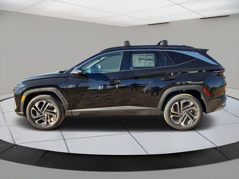 New 2026 Hyundai Tucson Limited AWD/4WD image 2