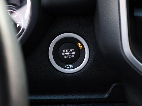 Used 2021 RAM 1500 Big Horn image 31