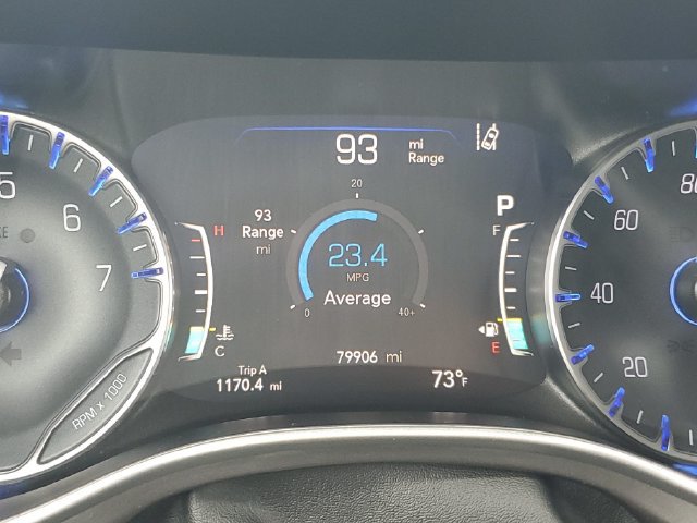Used 2024 Chrysler Pacifica Touring-L FWD image 21