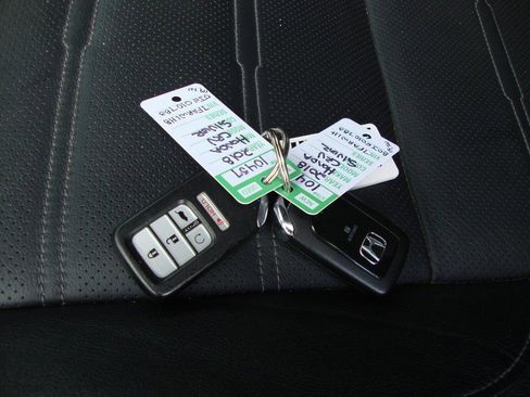 Used 2018 Honda CR-V EX-L image 2