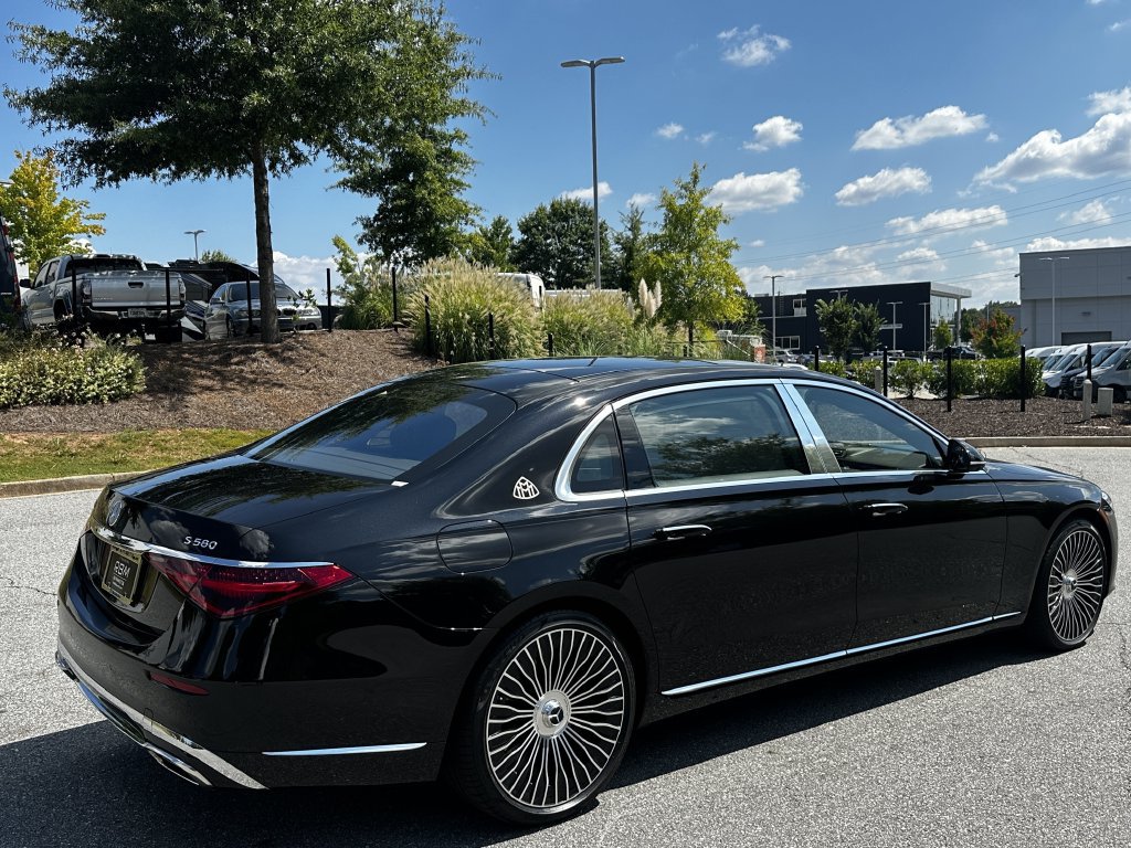 Certified 2024 Mercedes-Benz Maybach S 580 4MATIC image 9
