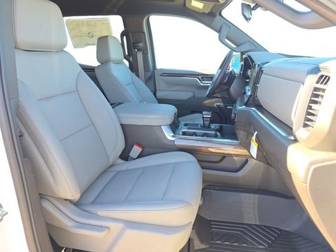 New 2026 Chevrolet Silverado 1500 LT Trail Boss w/ Convenience Package II AWD/4WD image 17