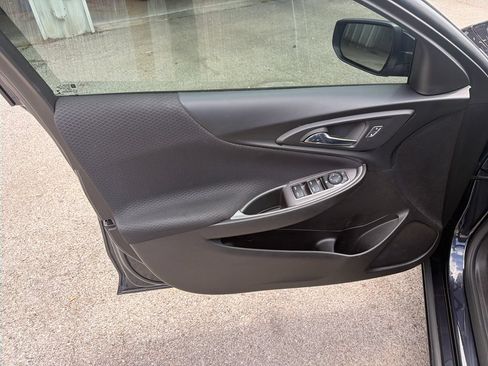 Used 2023 Chevrolet Malibu LT FWD image 12