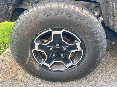 Used 2021 Jeep Gladiator Mojave AWD/4WD image 7