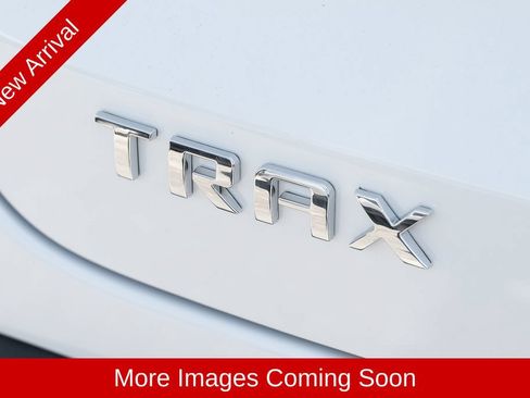 Used 2026 Chevrolet Trax LT FWD image 10
