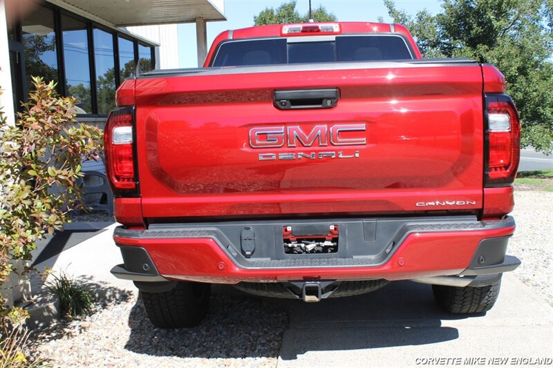 Used 2026 GMC Canyon Denali AWD/4WD image 22