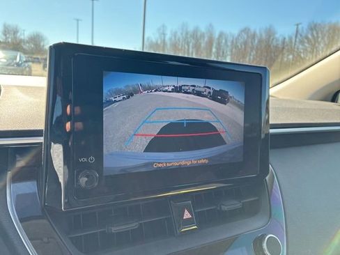 Used 2023 Toyota Corolla LE image 13