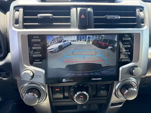 Used 2021 Toyota 4Runner SR5 AWD/4WD image 21