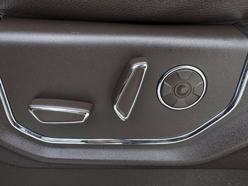 Used 2018 Ford F150 King Ranch w/ Equipment Group 601A Luxury image 27