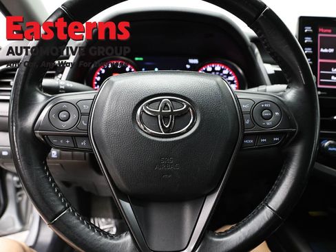 Used 2023 Toyota Camry XSE FWD image 10