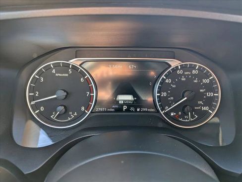 Used 2024 Nissan Rogue SV image 12