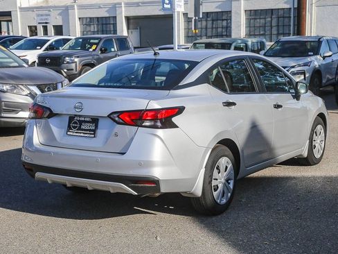 Used 2025 Nissan Versa S w/ Trunk Package FWD image 8