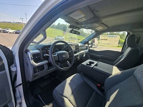 New 2025 Ford F350 XLT image 22