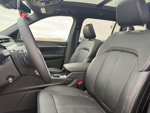 New 2026 Jeep Grand Cherokee L Limited image 25