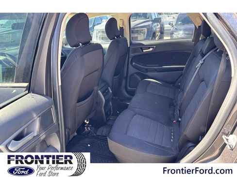 Used 2017 Ford Edge SE AWD/4WD image 11