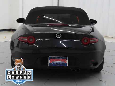 Used 2024 MAZDA MX-5 Miata Sport RWD image 4