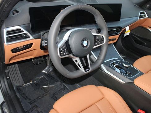 Used 2026 BMW 330i Sedan w/ M Sport Package image 4