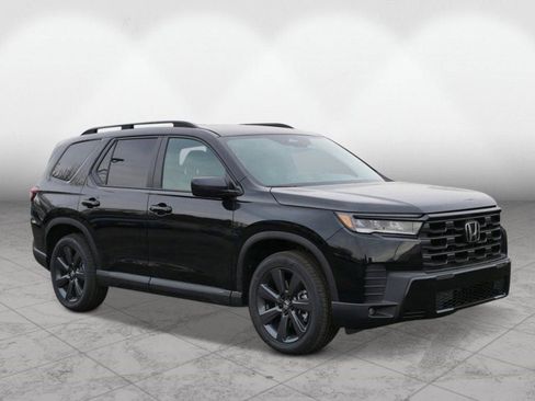 New 2026 Honda Pilot Sport image 7