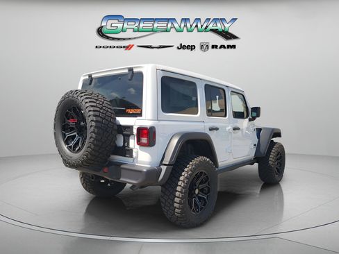 Used 2025 Jeep Wrangler Unlimited Sport AWD/4WD image 3