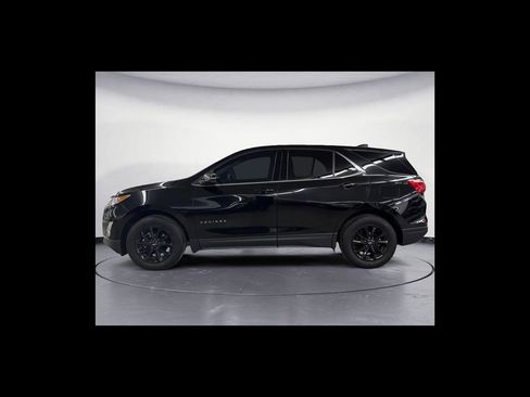Used 2019 Chevrolet Equinox LT w/ Driver Convenience Package image 3