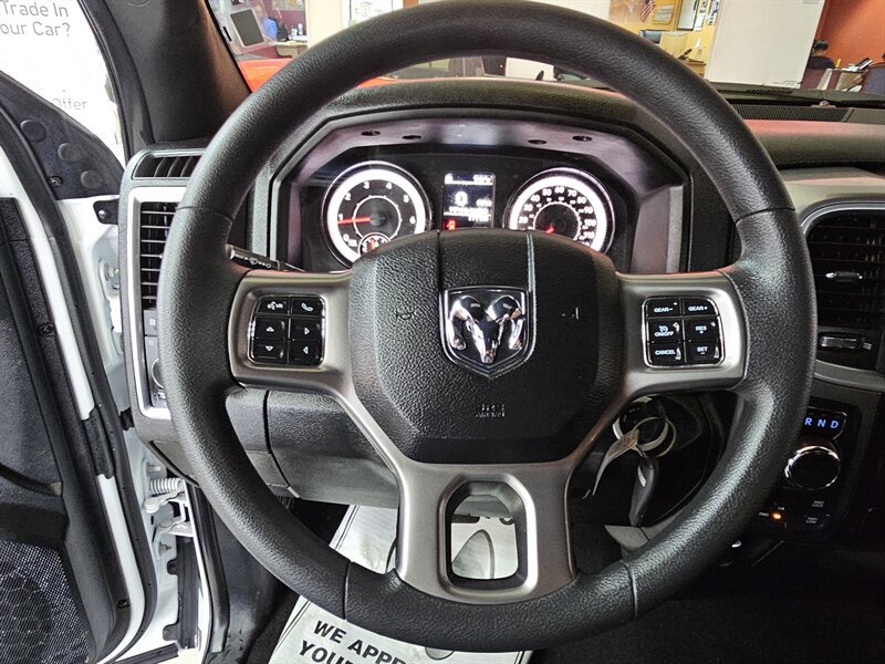 Used 2024 RAM 1500 Warlock AWD/4WD image 15