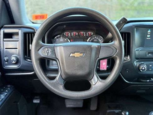 Used 2018 Chevrolet Silverado 1500 Custom w/ Custom Convenience Package image 15