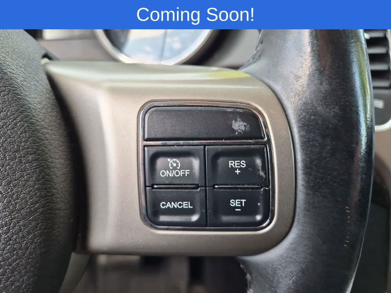Used 2011 Jeep Grand Cherokee Laredo w/ Security & Convenience Group AWD/4WD image 24