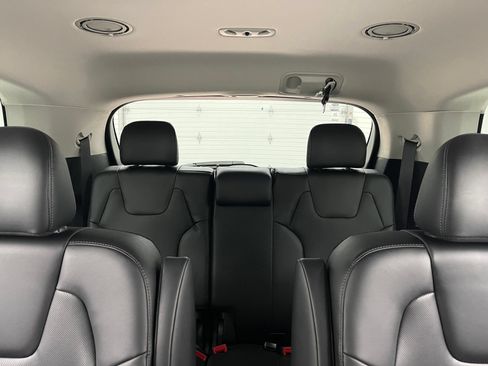 Used 2024 Kia Telluride S FWD image 37