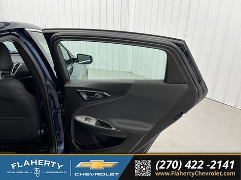 Used 2021 Chevrolet Malibu LT FWD image 12