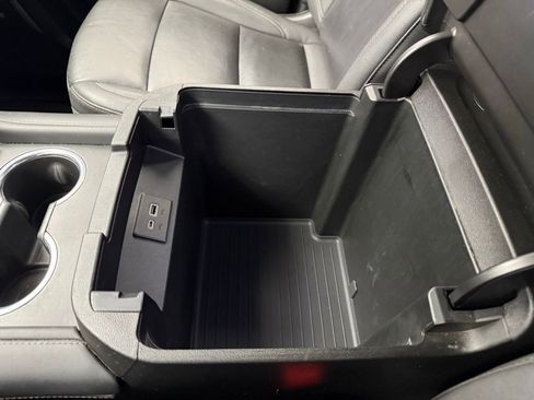 Used 2023 Chevrolet Tahoe Z71 image 36