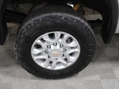 Used 2021 Chevrolet Silverado 2500 LTZ w/ LTZ Convenience Package image 40
