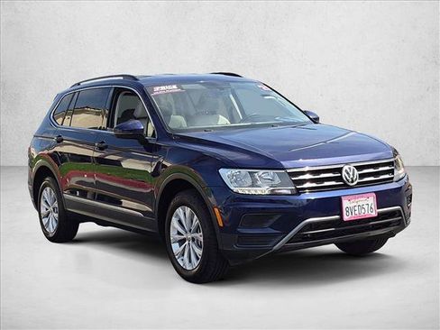 Used 2021 Volkswagen Tiguan SE FWD image 3