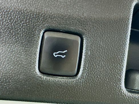 Used 2022 Ford Escape SE w/ Convenience Package image 29