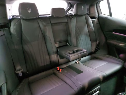 Used 2023 Maserati Grecale GT image 13