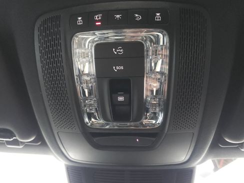 Used 2024 Mercedes-Benz GLE 450 4MATIC w/ AMG Line Exterior image 25