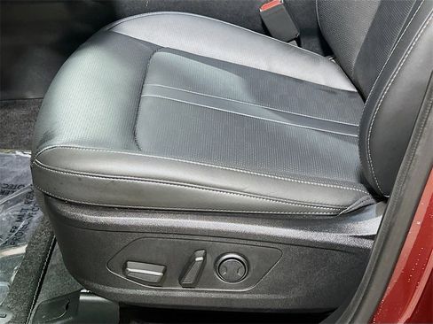 Used 2025 Kia Sorento S w/ Panoramic Sunroof Package image 17