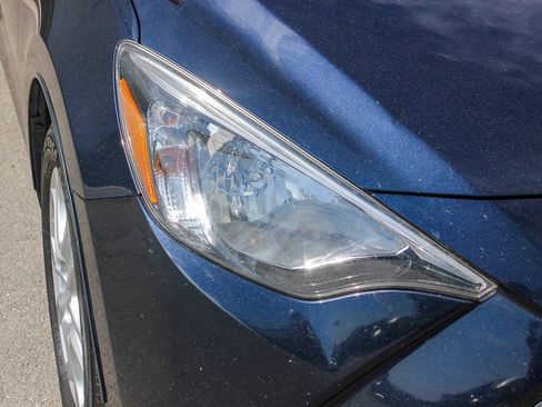 Used 2017 Toyota Yaris iA image 4