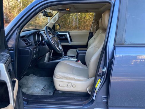 Used 2012 Toyota 4Runner Limited image 10