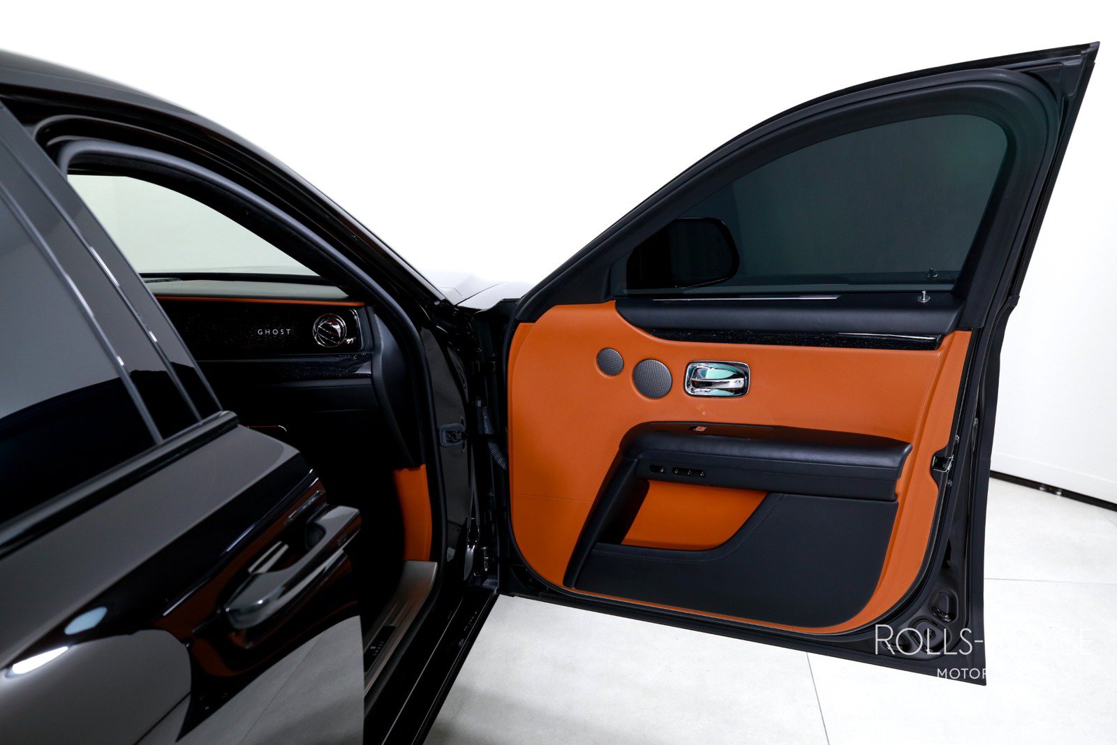 Certified 2021 Rolls-Royce Ghost AWD/4WD image 32