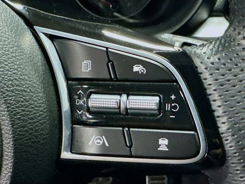 Used 2023 Kia Forte GT-Line w/ GT-Line Premium Package FWD image 17