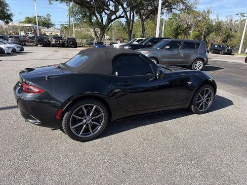 Used 2016 MAZDA MX-5 Miata Grand Touring image 2