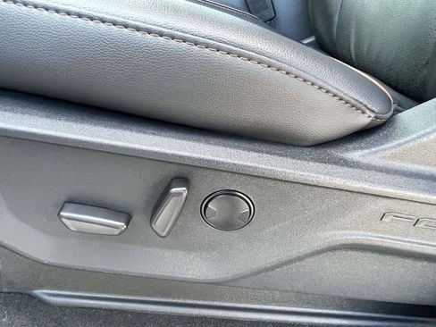 New 2026 Ford F250 Lariat w/ Chrome Package image 14